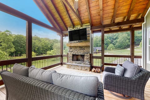 Creekside Meadows Maison in Union County