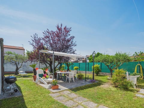 Holiday Home Elena by Interhome House in Torre del Lago