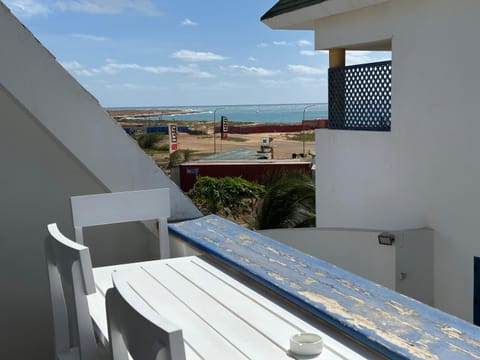 Leme Bedje - Two bedroom, Pool & Wifi Apartment in Santa Maria