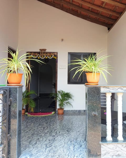 Tulsi Authentic Homestay - Beach Village Goa Casa in Canacona