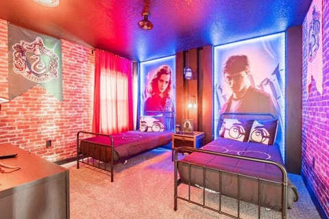 Elegant Luxury Villa Movie Room Private Pool House in Kissimmee