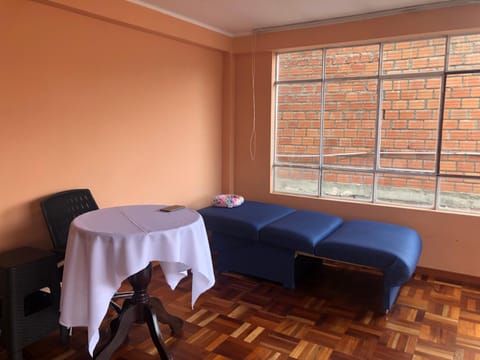 Económico Sofá cama en sala Vacation rental in La Paz