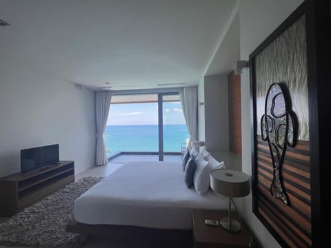 Bed, Bedroom, Sea view