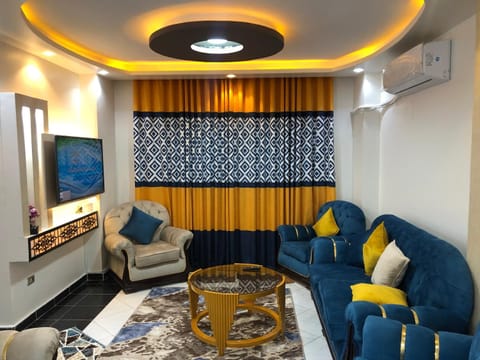 ميامى امام شاطئ البوريفاج Apartment in Alexandria