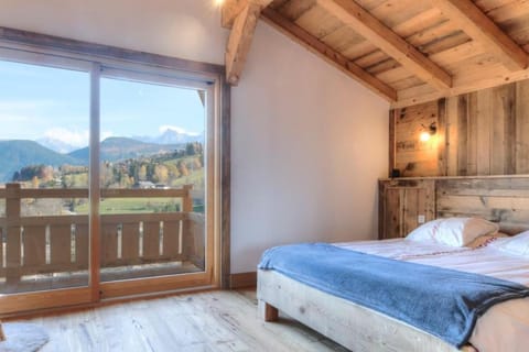 Chalet vue Mont Blanc avec jacuzzi extérieur Condominio in Combloux