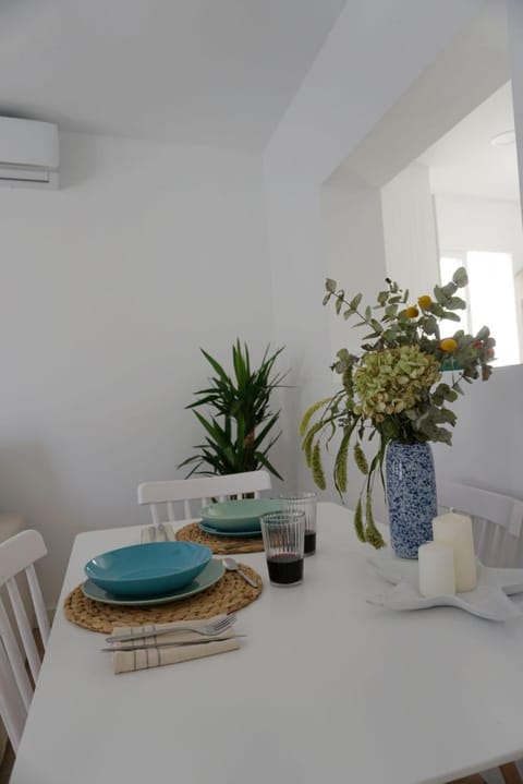 Dining area, air conditioner