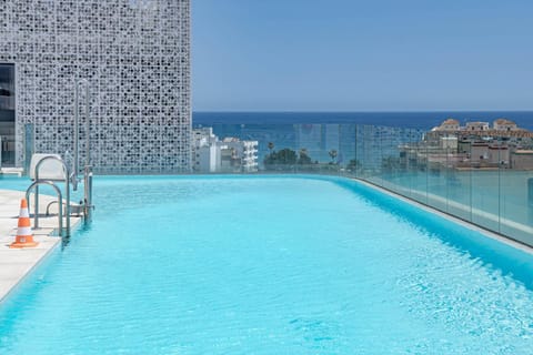 INF46P - Infinity Estepona by Roomservices Appartement in Estepona