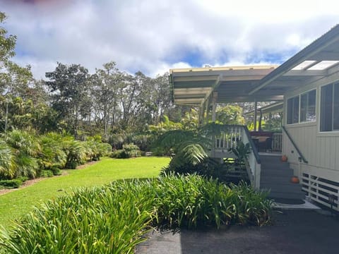 Aloha Junction Guest House - 5 min from Hawaii Volcanoes National Park Chambre d’hôte in Volcano