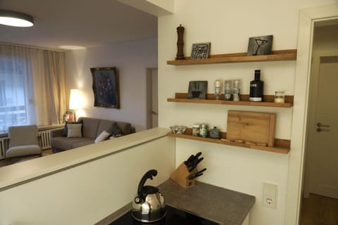 Kitchen or kitchenette, Living room