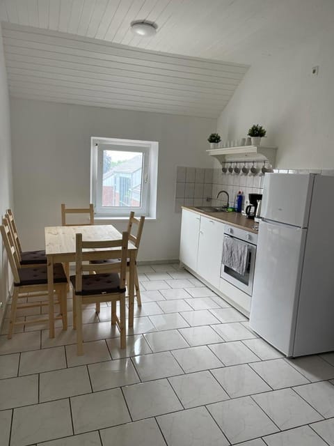 Kitchen or kitchenette, Seating area, Dining area, pet friendly