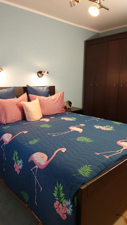 Bed, Bedroom, wardrobe