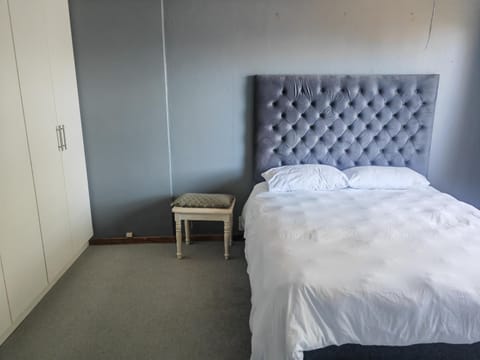 Entire specious 3 bedrooms house in Durban Condo in Durban