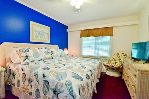 Blue Dream at Ocean Creek Resort w Oceanfront Pool House in Briarcliffe Acres