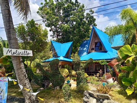 Molinillo Vacation Cabin House in Central Visayas