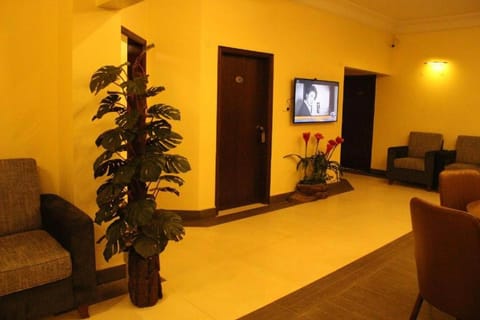 Hotel Inn PECHS Hotel in Karachi
