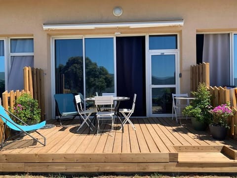 Patio, View (from property/room), Balcony/Terrace, sunbed