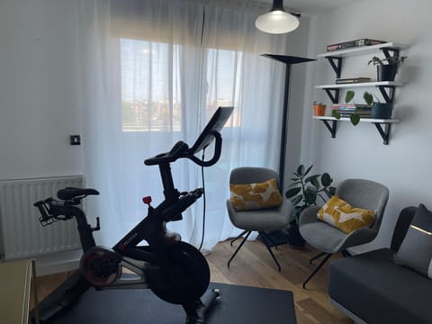 Fitness centre/facilities, Cycling