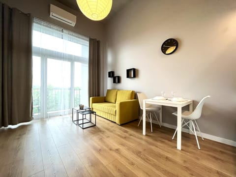 Zarembowicza A36 Apartment - Self Check-In 20h - Parking &Lift Apartment in Wroclaw