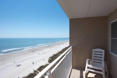 Oceanfront Penthouse in Paradise w Indoor Pool Casa in Crescent Beach
