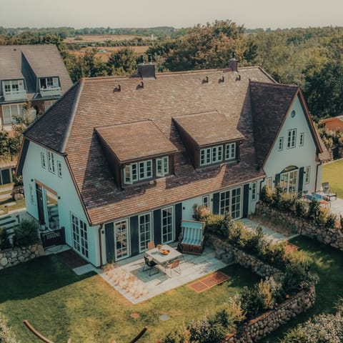 Property building, Garden, Garden view