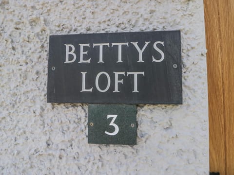 Betty's Loft Condo in Hawkshead