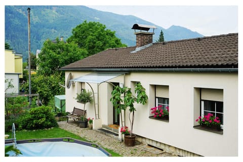 Property building, Natural landscape, Garden, Garden view, Mountain view