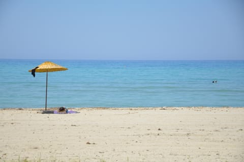 Day, People, Natural landscape, Beach, Beach, Sea view, sunbed