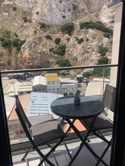CP luxury studio Condo in Gibraltar