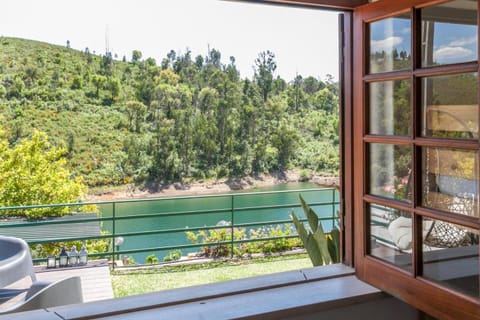 Natural landscape, Balcony/Terrace, Lake view, River view