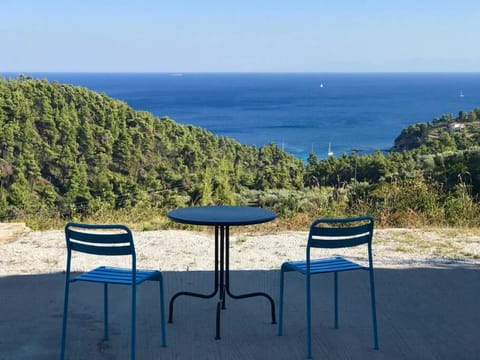 Thymari House House in Sporades, Greece