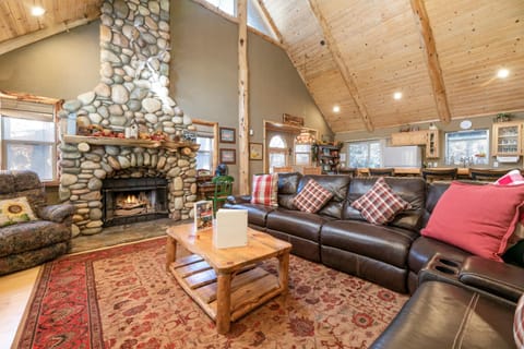 Living room, Seating area, flat iron