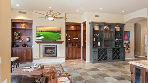 Southwestern 4 Bdrm Retreat HTD Pool Game Room House in Scottsdale