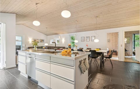 Amazing Home In Oksbl With Swimming Pool House in Henne Kirkeby