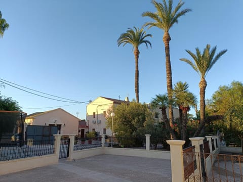 CASA RURAL SANTACREU ELCHE SANTA POLA 4 Estrellas House in Alacantí