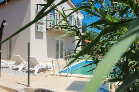 New Villa Seve II with pool, near the town center, 3km from the beach Villa in Medulin