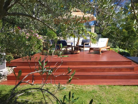 Patio, Garden view