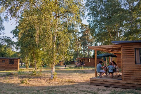 People, Natural landscape, View (from property/room), Photo of the whole room, Garden view, group of guests