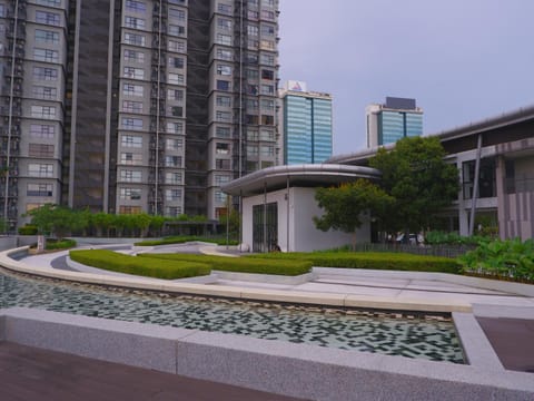 Comfy Hyve Soho Suites Condo in Putrajaya