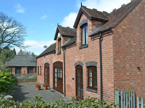 Pear Tree Cottage Casa in Wyre Forest District