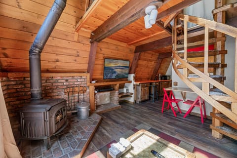 Living room, fireplace