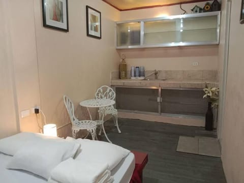 TerisitaPlace - LoveAtFirst Apartment in Antipolo