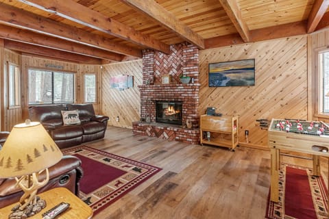 Mmy Cabin - Enjoy this super cute cabin within a short walking distance to Snow Summit! Haus in Big Bear
