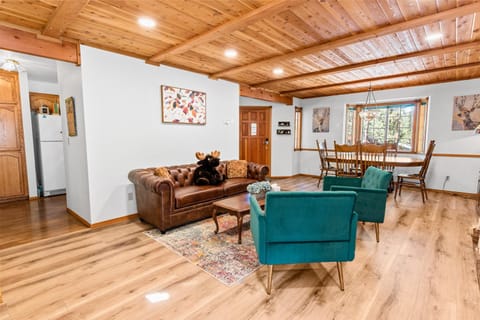 Sugarpaw Cottage - Very private cabin nestled amongst towering pines in this cozy mountain home! Maison in Big Bear