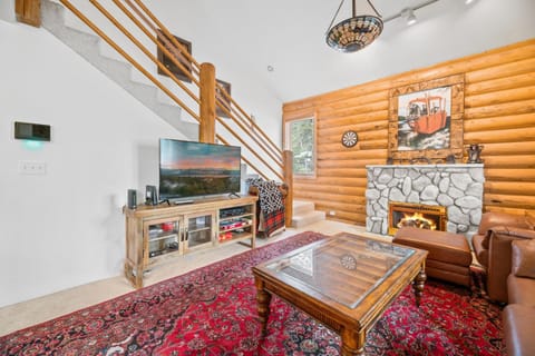 Bear Bait - Lots of games, televisions, beds, telescope, and 3 bathrooms House in Big Bear