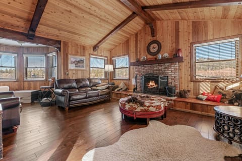 Living room, Seating area, flat iron