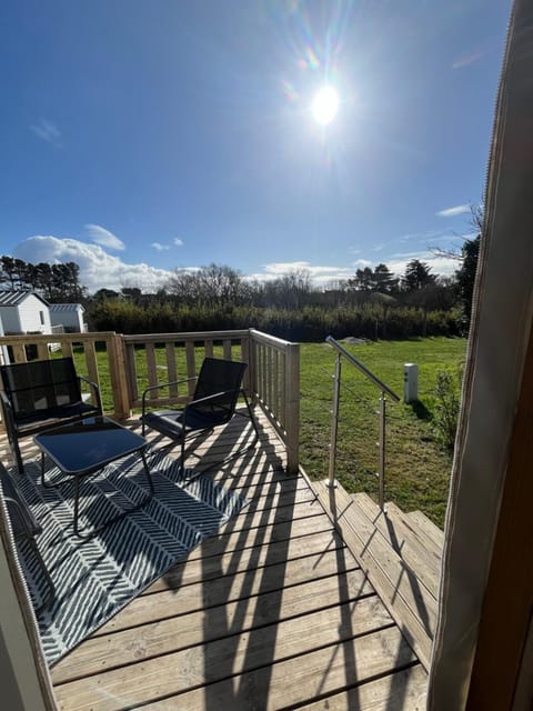 Balcony/Terrace, Garden view