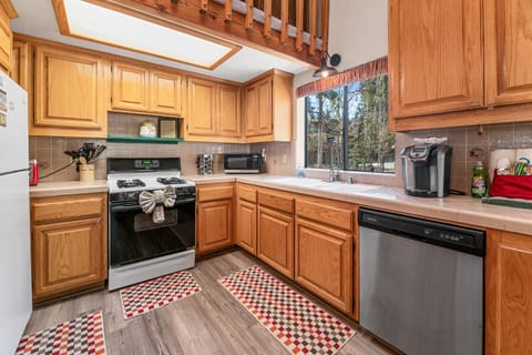 Kitchen or kitchenette, dishwasher, minibar, pet friendly, stove