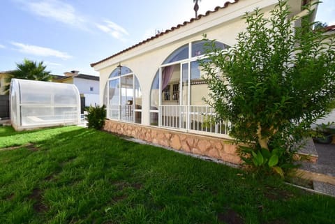 CHALET CON PISCINA CAMPOAMOR cerca de la playa House in Dehesa de Campoamor