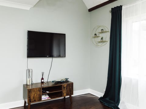 Beautiful apartment in Guildford with parking Apartment in Guildford