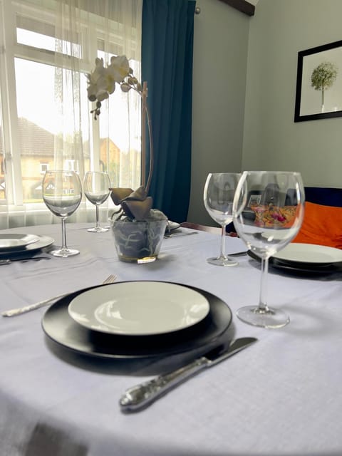 Beautiful apartment in Guildford with parking Apartment in Guildford